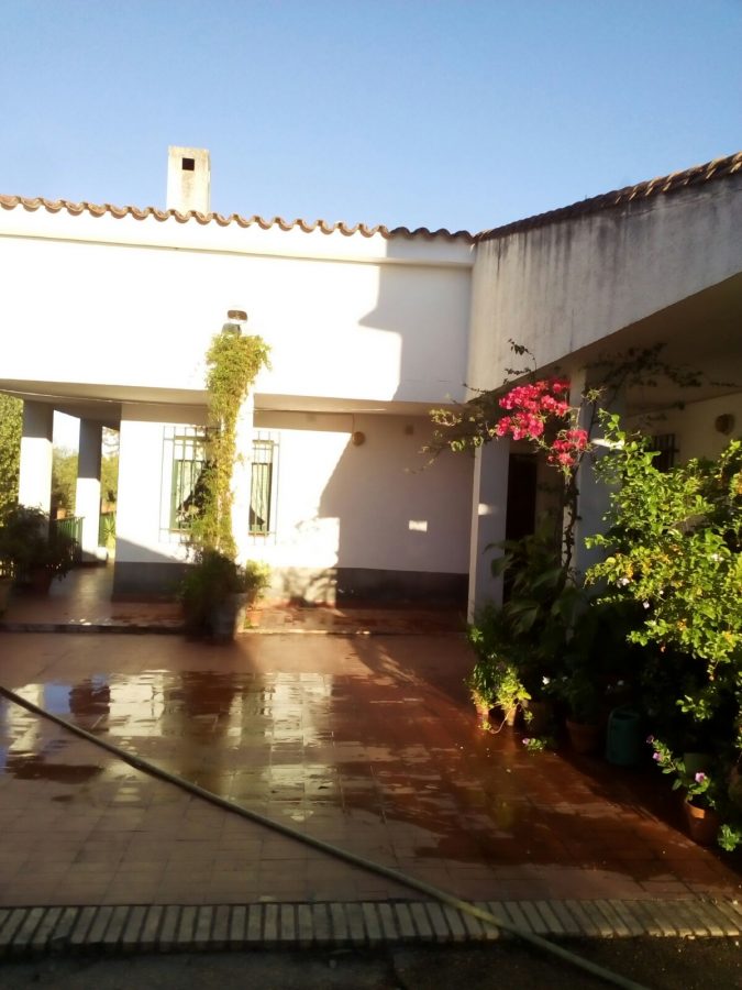 ESTUPENDA RESIDENCIA EN EL CAMPO