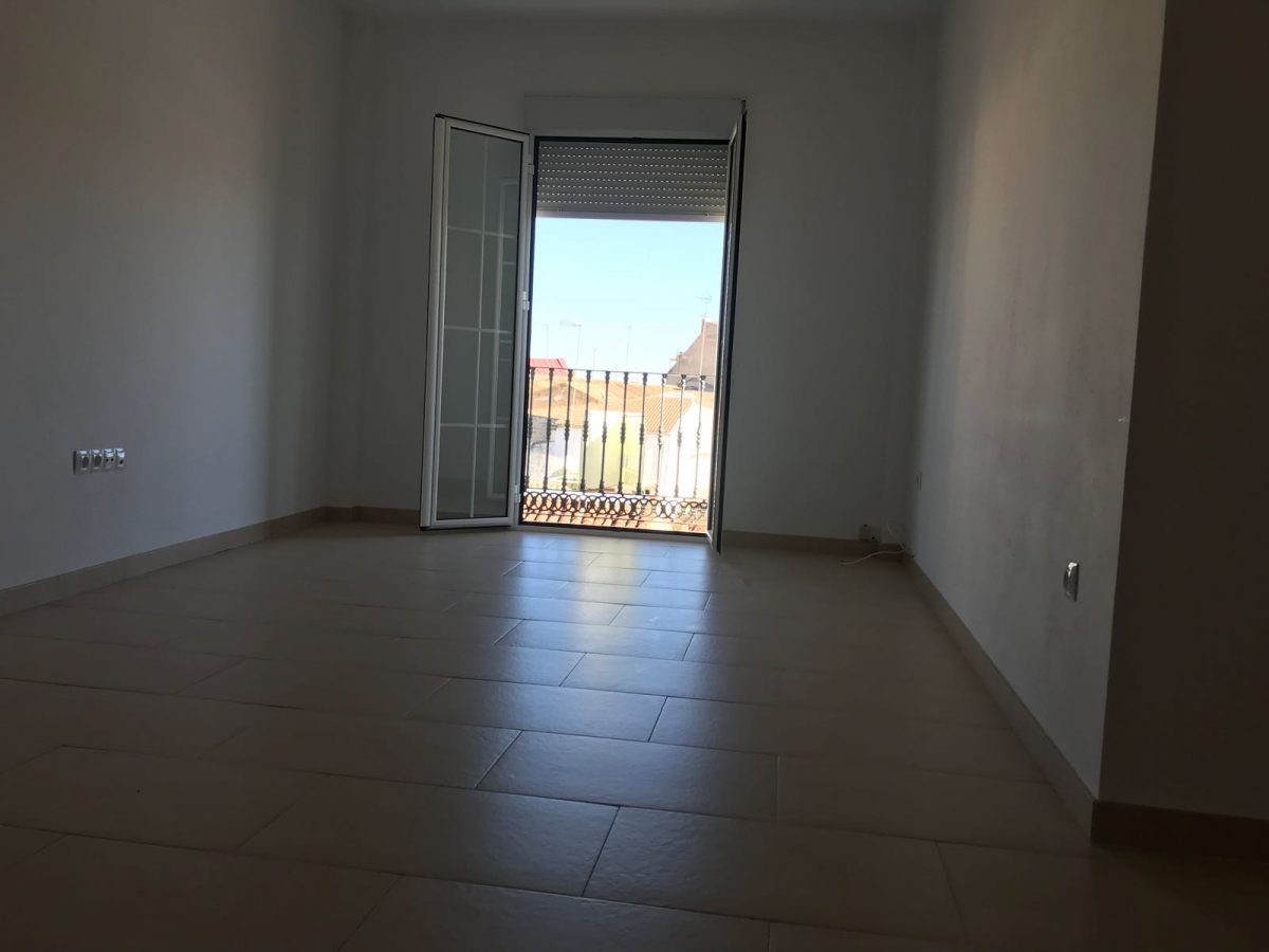 DOS PISOS PARA PRIMERA OCUPACIÓN