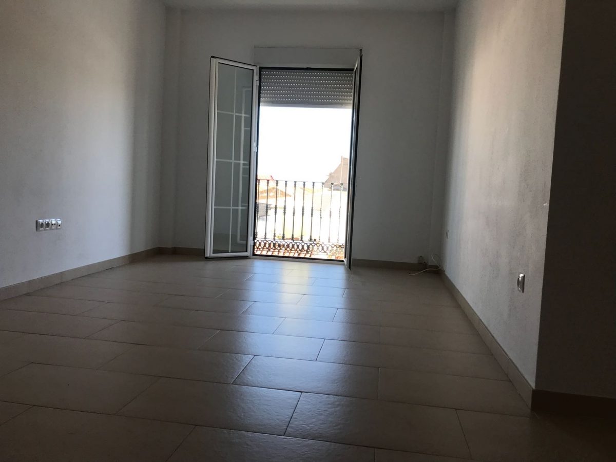 DOS PISOS PARA PRIMERA OCUPACIÓN