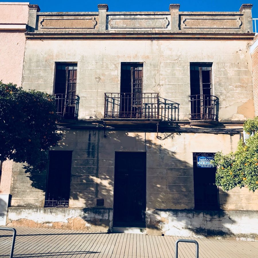 ESTUPENDA VIVIENDA CON SOLAR EDIFICABLE