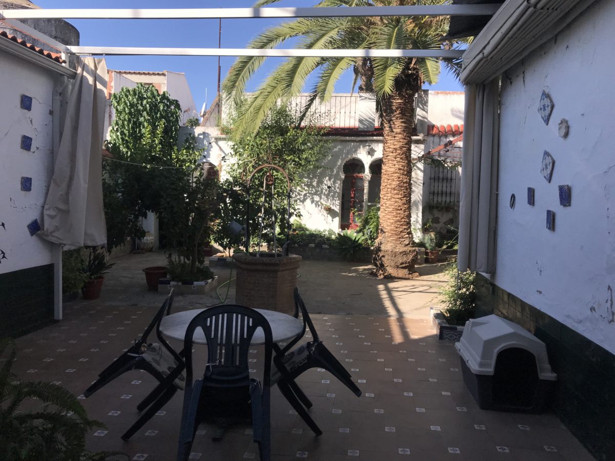 CASA SOLARIEGA EN LA CALLE PRINCIPAL DE VALVERDE