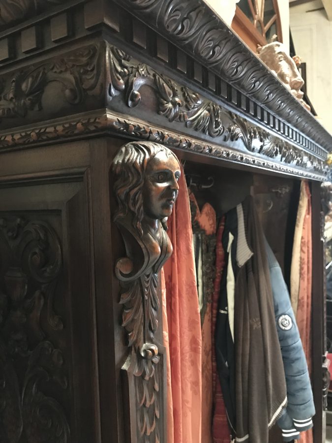 CASA SOLARIEGA EN LA CALLE PRINCIPAL DE VALVERDE