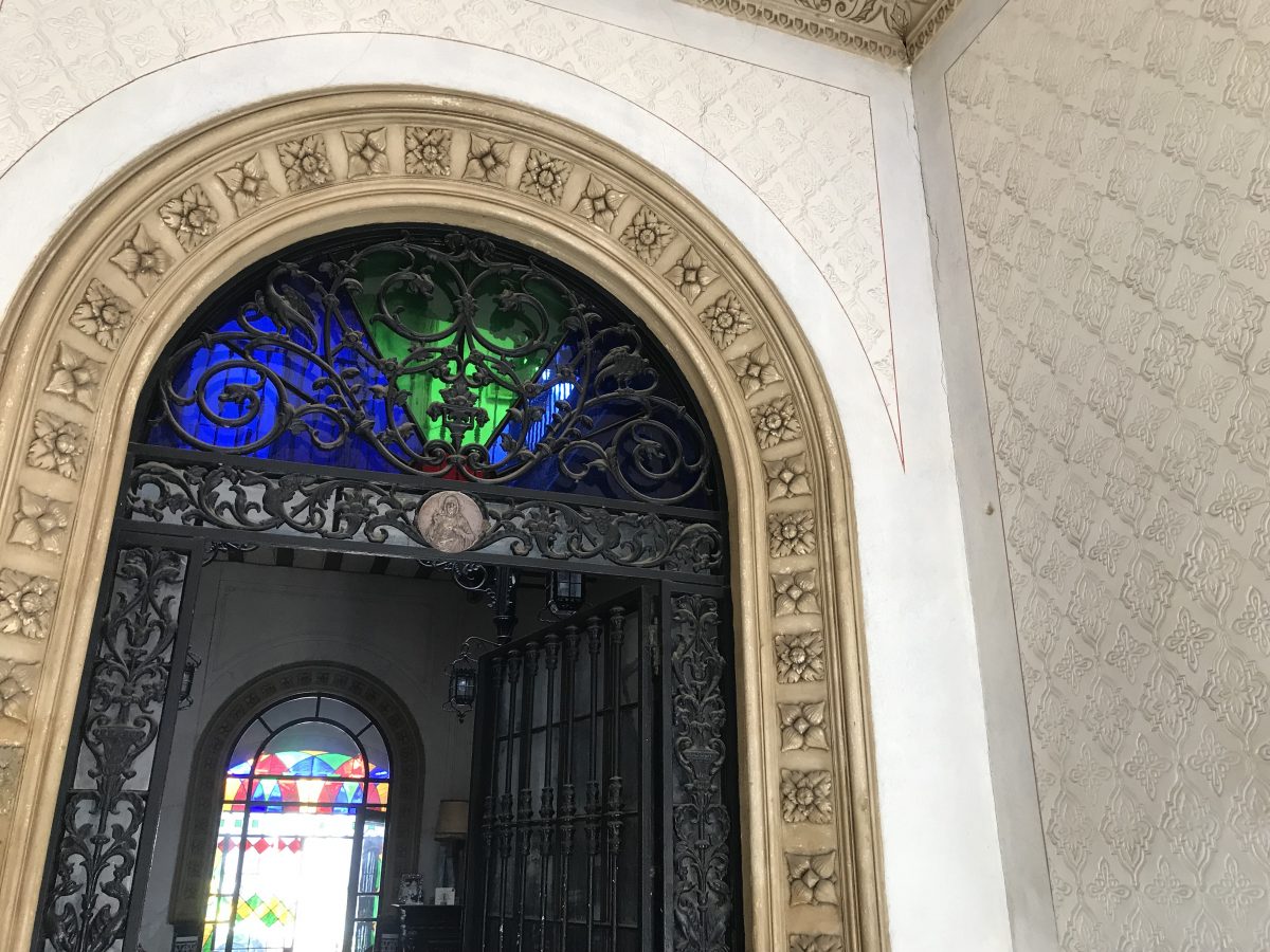 CASA SOLARIEGA EN LA CALLE PRINCIPAL DE VALVERDE