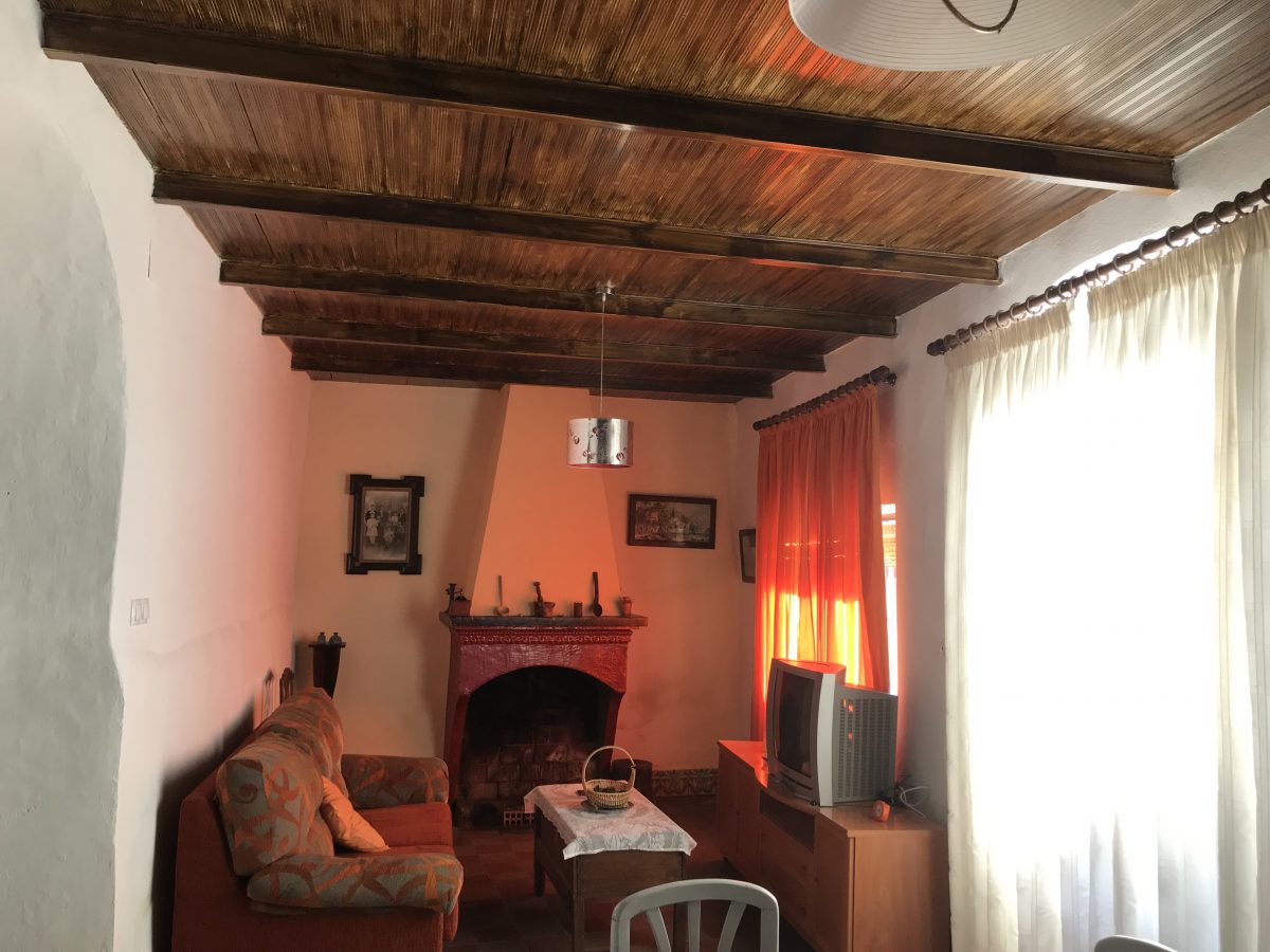 ACOGEDORA CASA EN PRECIOSO PARAJE