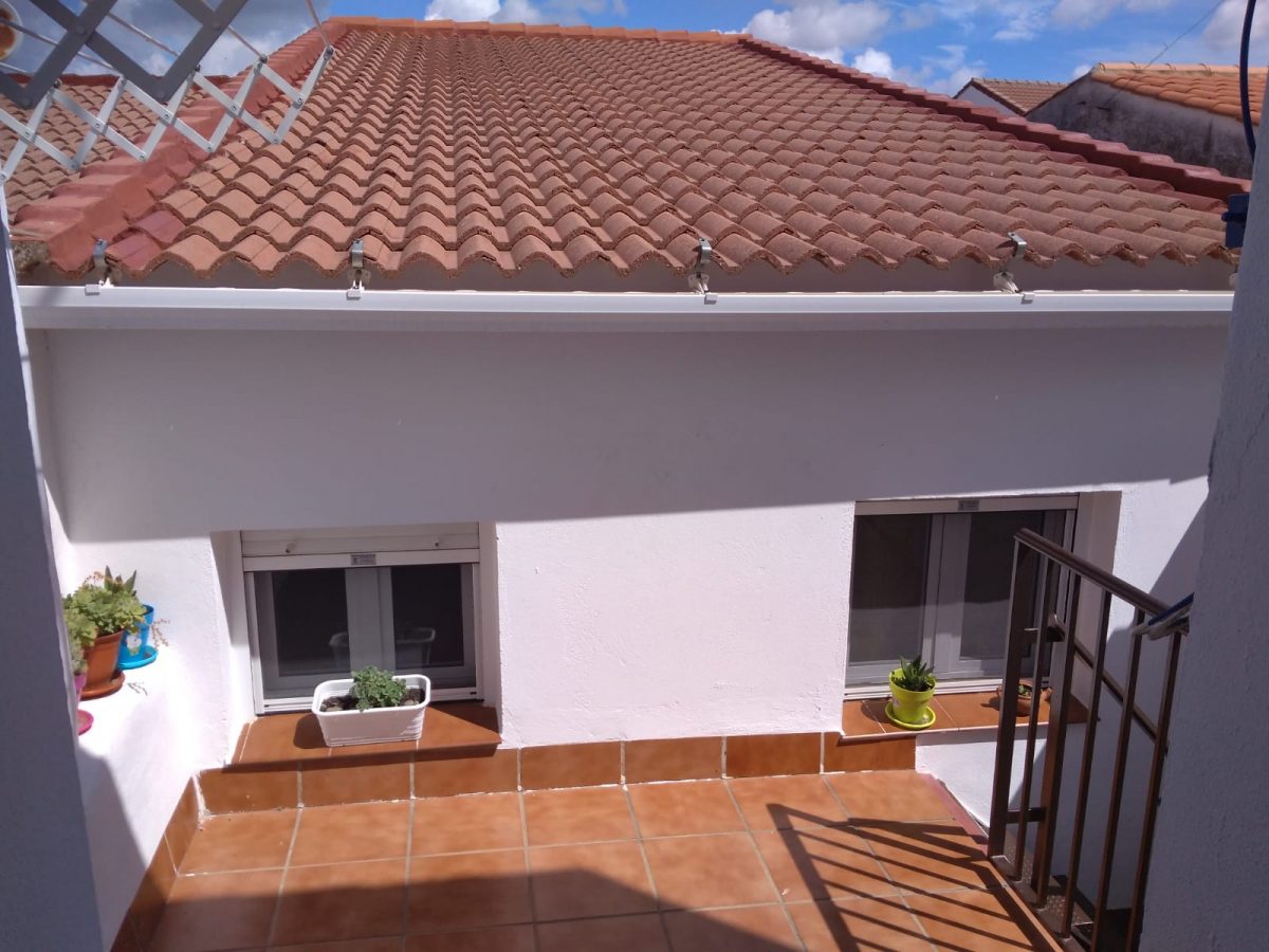 CASA DOS PLANTAS EN ZALAMEA LA REAL