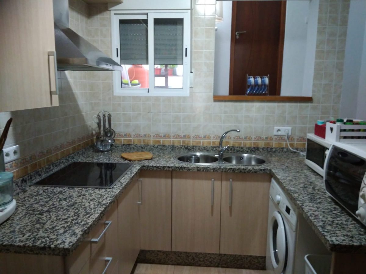 CASA DOS PLANTAS EN ZALAMEA LA REAL