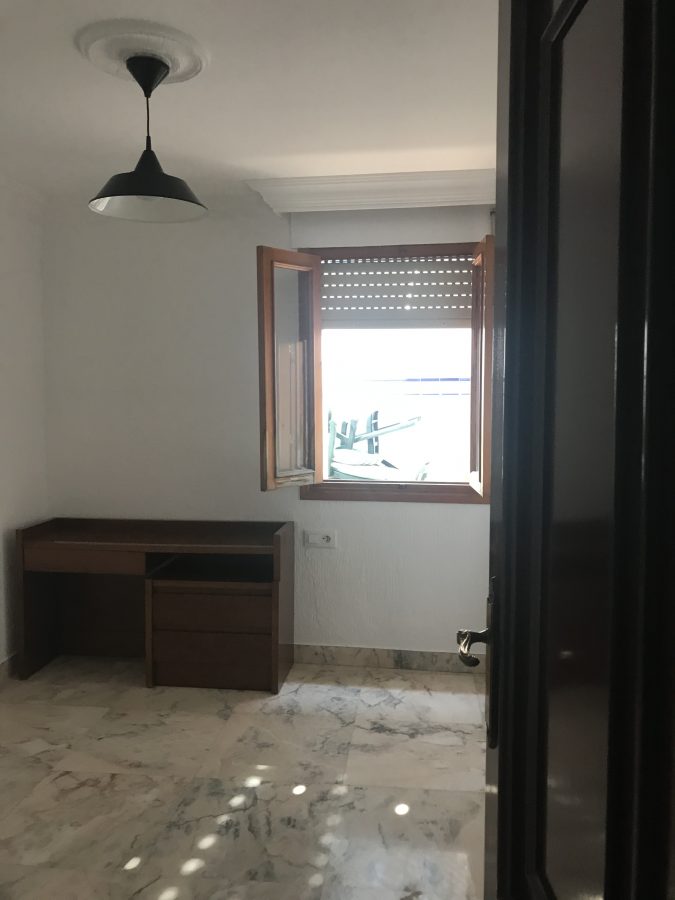 AMPLIO PISO PARA ENTRAR A VIVIR PRIMERAS CALIDADES