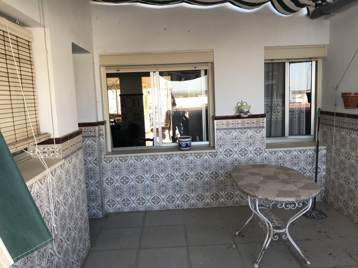 PISO DE 150 METROS CON TERRAZA