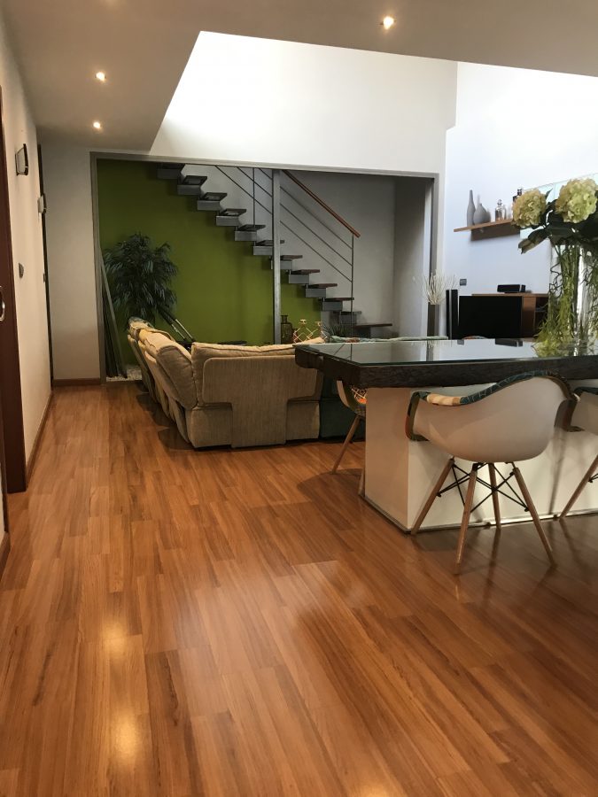 CASA DE RECIENTE COSNTRUCIÓN DOBLE ALTURA