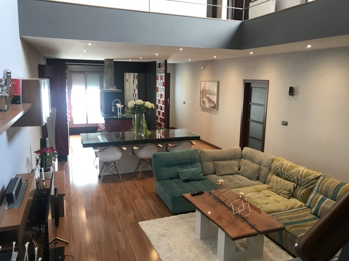 CASA DE RECIENTE COSNTRUCIÓN DOBLE ALTURA