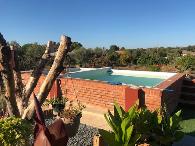 CASA Y PARCELA A DOS KM DE VALVERDE