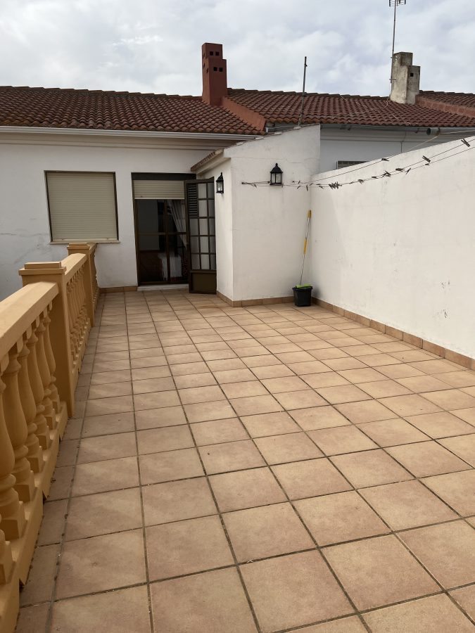 PRECIOSA CASA EN ZONA TRANQUILA
