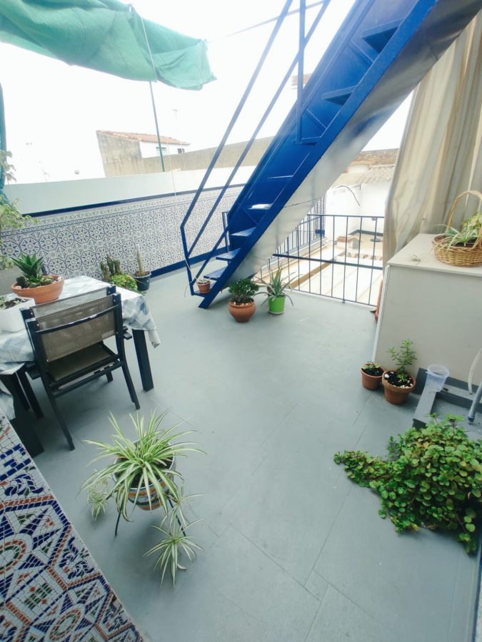 PISO PATIO Y TERRAZA E INMEJORABLE SITUACIÓN