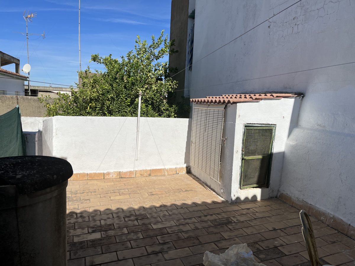 PISO CON DOS TERRAZAS
