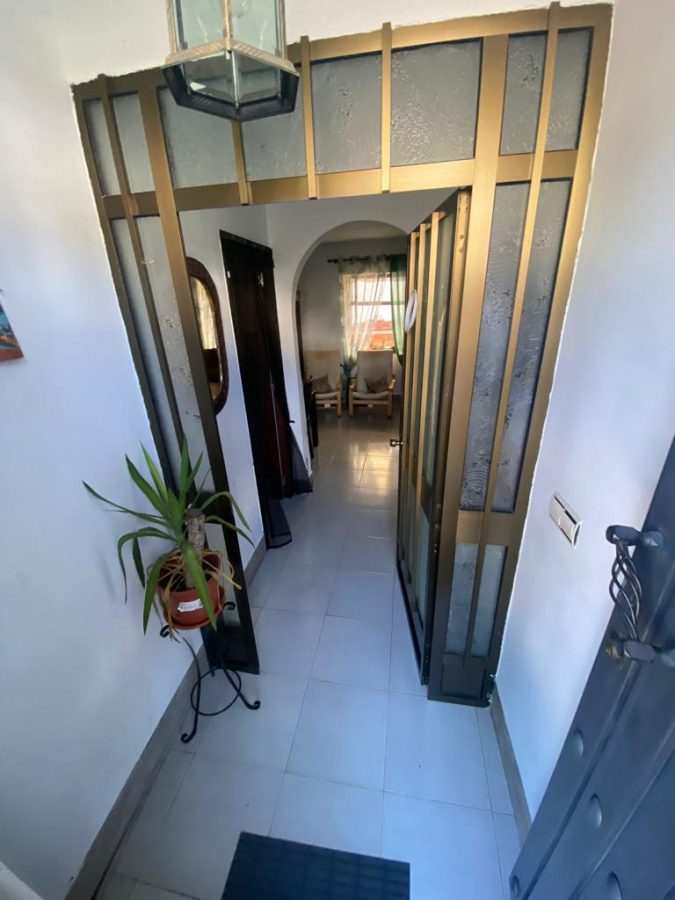 CASA UNIFAMILIAR EN BUENA ZONA