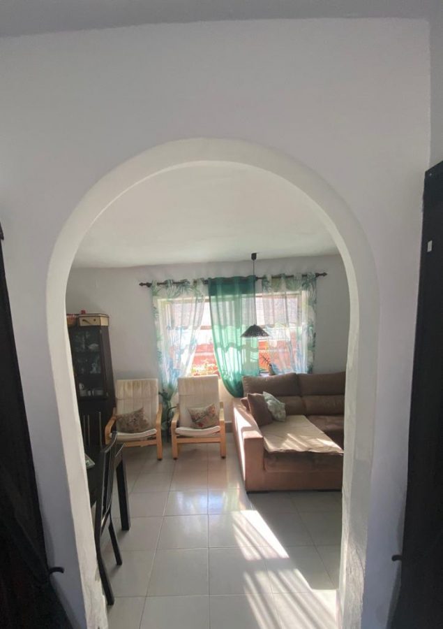 CASA UNIFAMILIAR EN BUENA ZONA