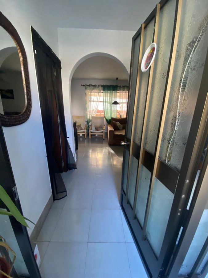 CASA UNIFAMILIAR EN BUENA ZONA