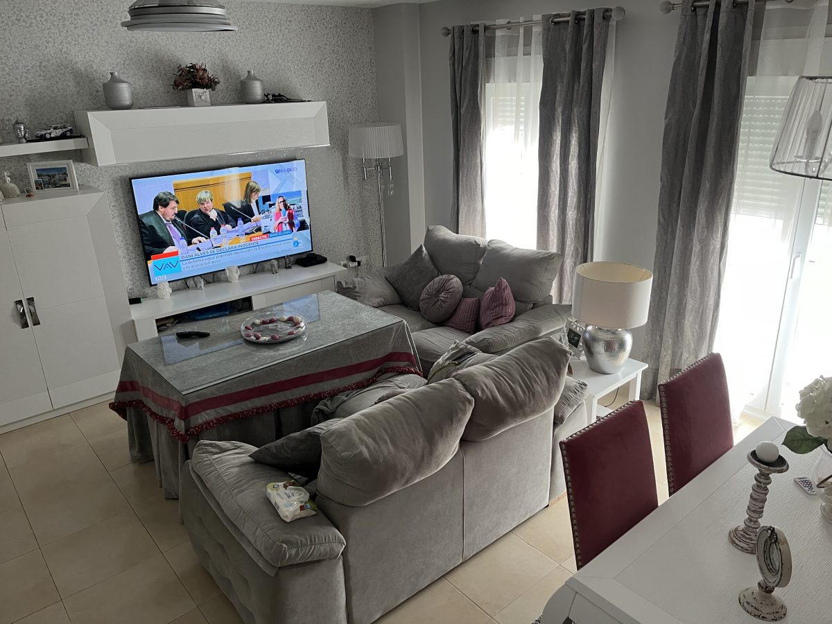 PISO PRIMERAS CALIDADES CON BUHARDILLA