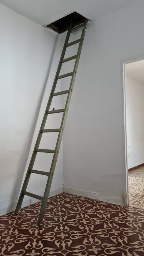 VIVIENDA EN TRIANA CUBIERTA NUEVA