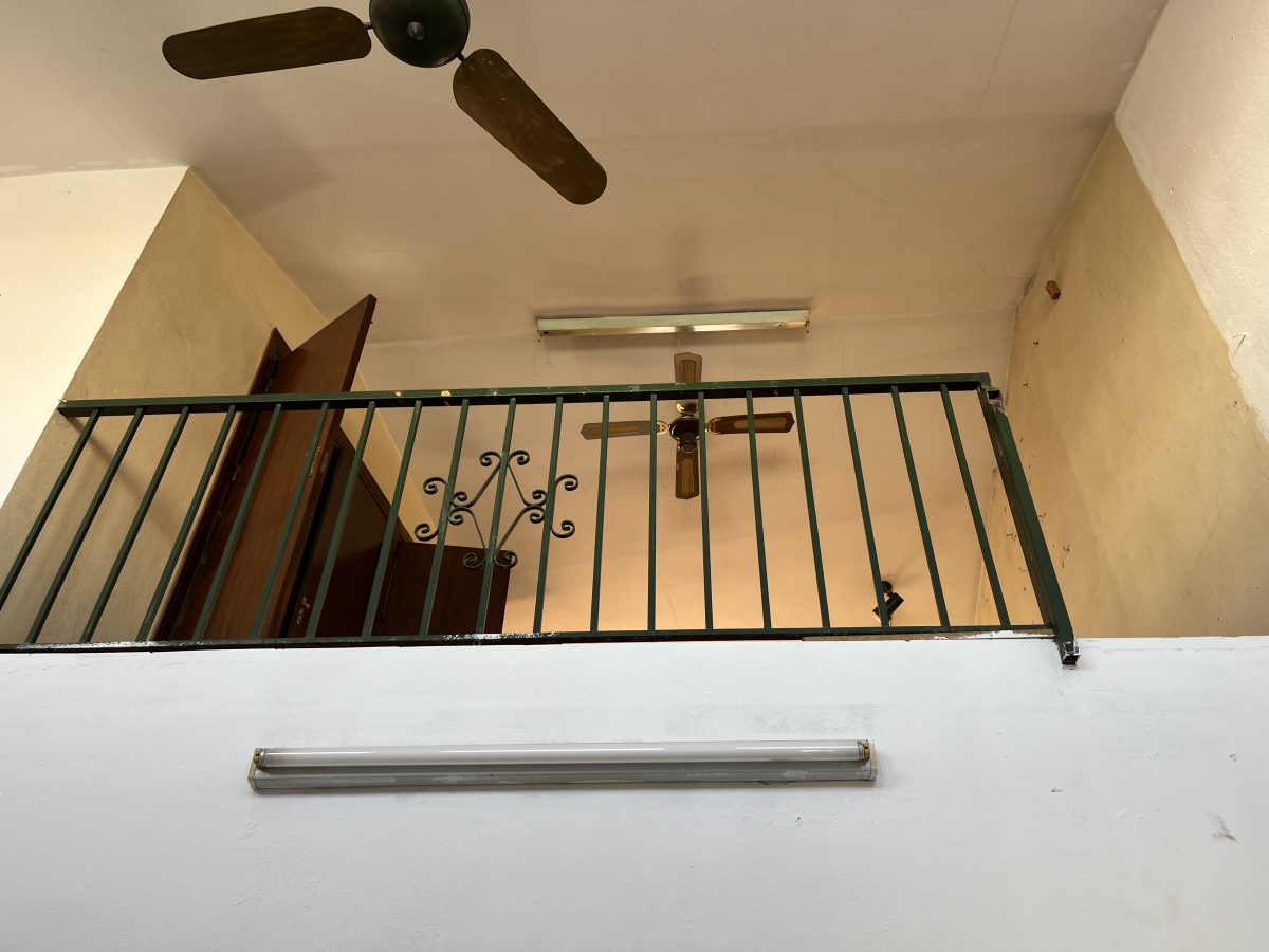 CASA DE DOS PLANTAS CON BOHARDILLA