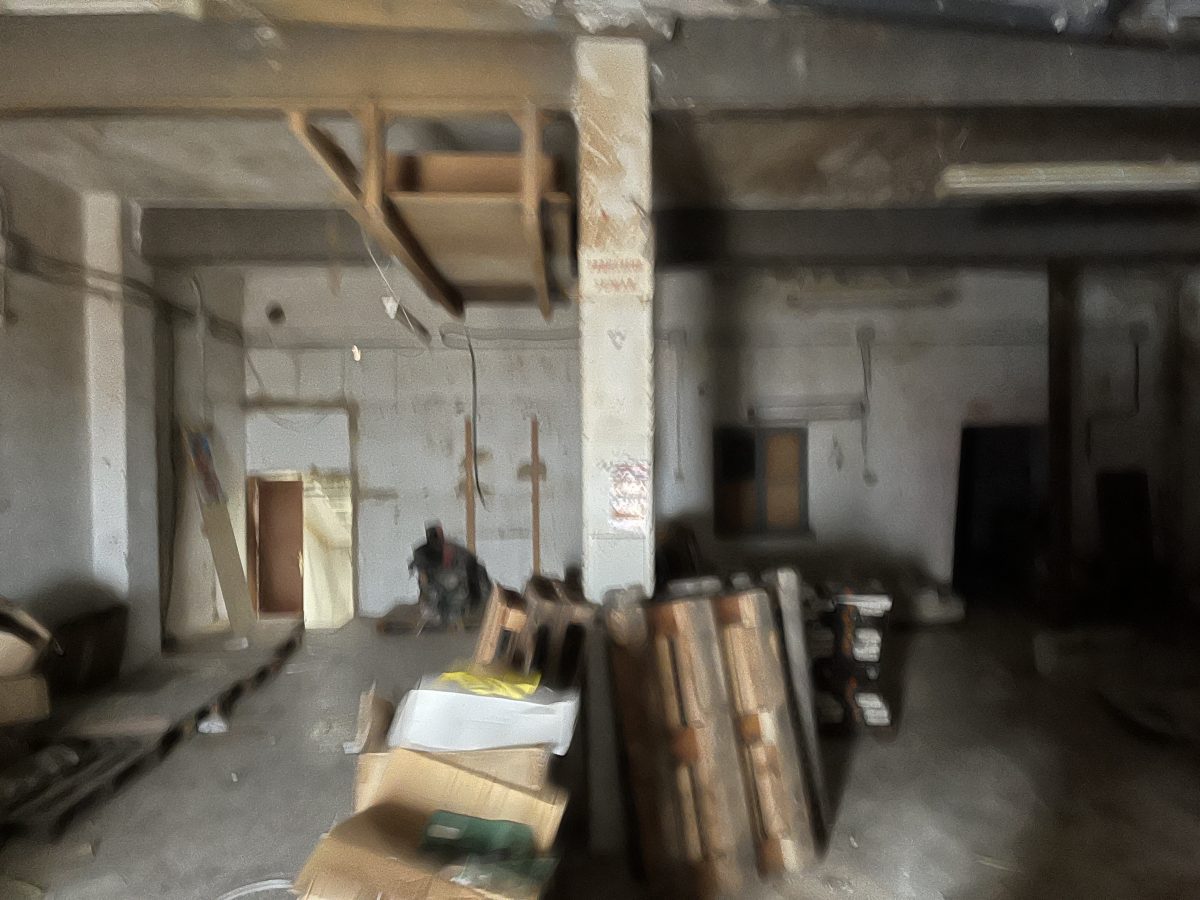 LOCAL PARA ALMACÉN O VARIOS APARCAMIENTOS