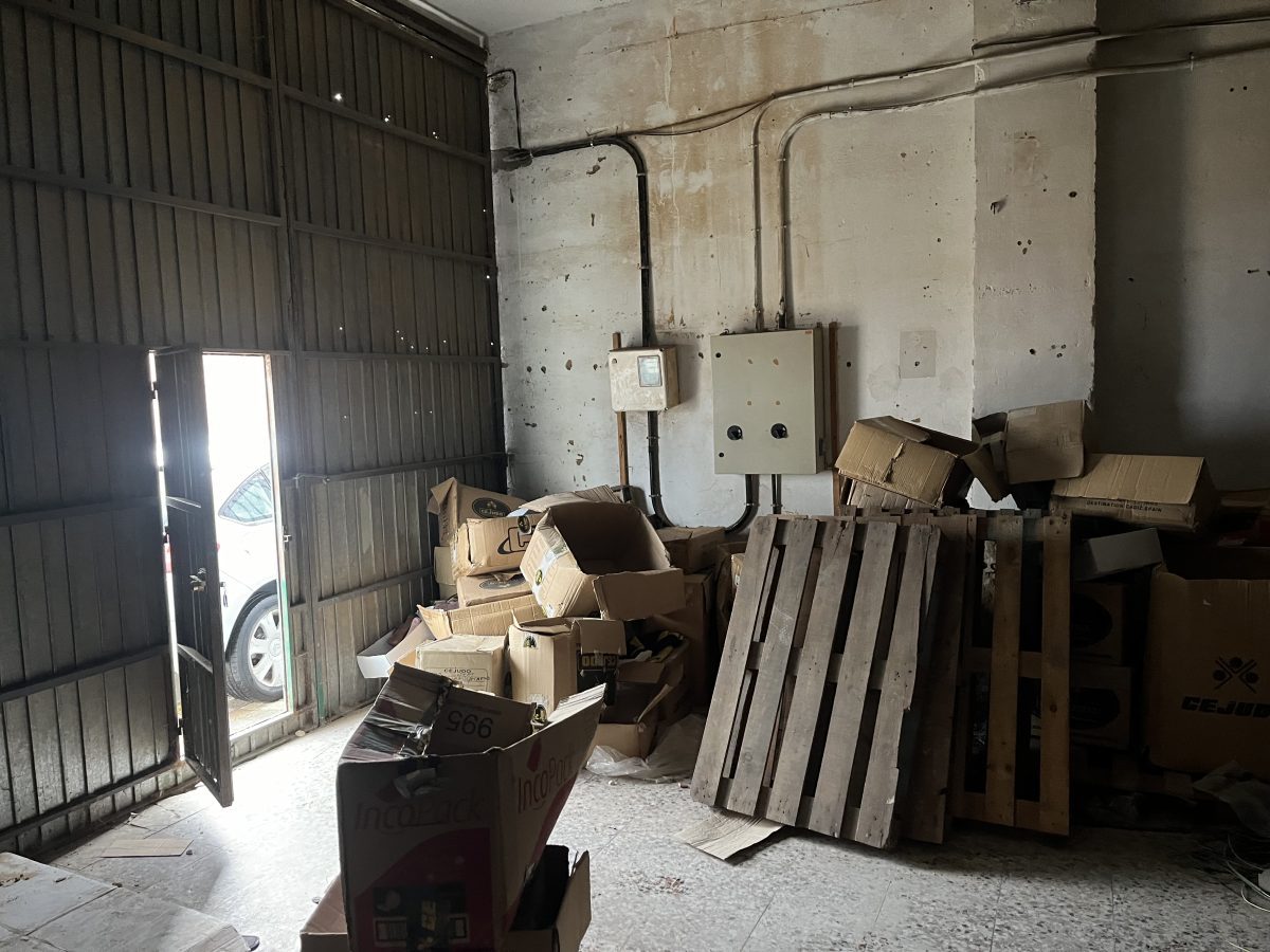 LOCAL PARA ALMACÉN O VARIOS APARCAMIENTOS