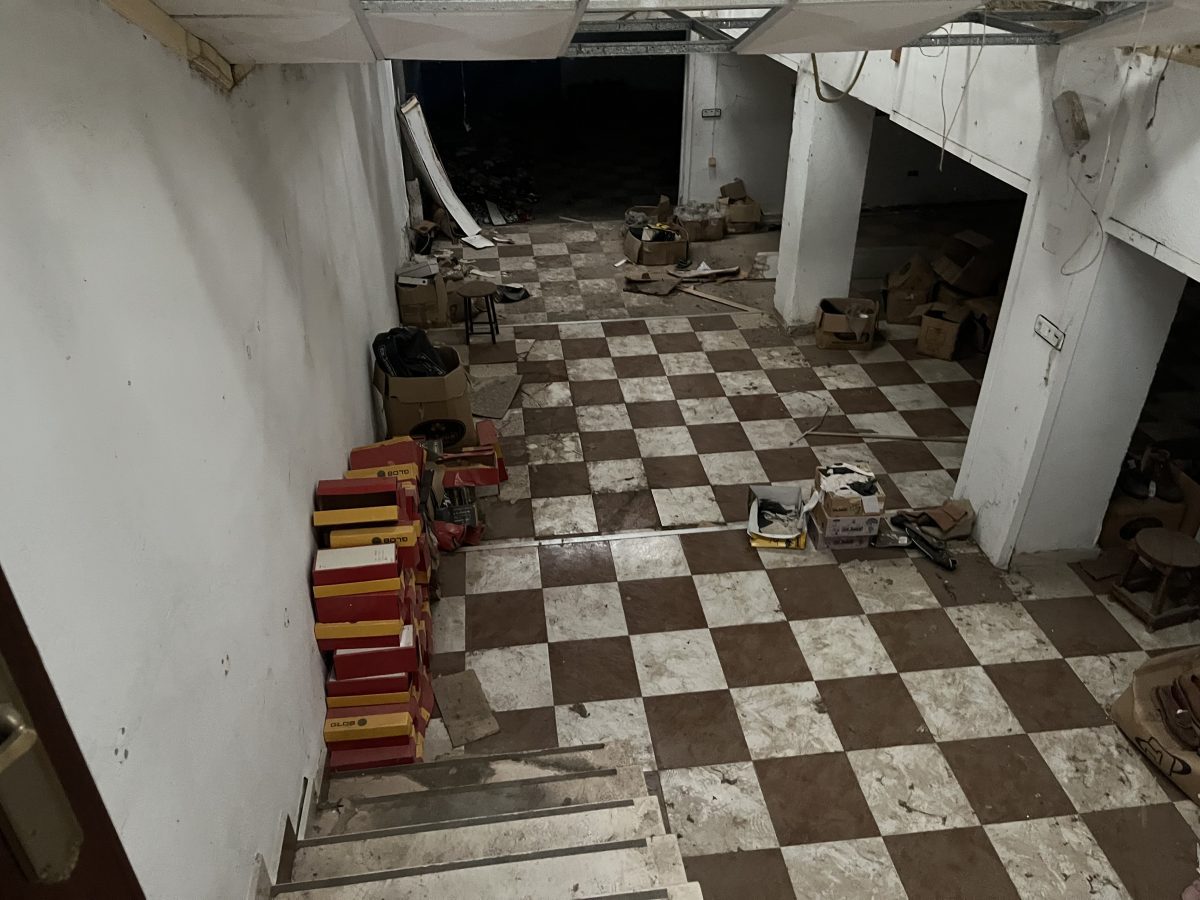 LOCAL PARA ALMACÉN O VARIOS APARCAMIENTOS