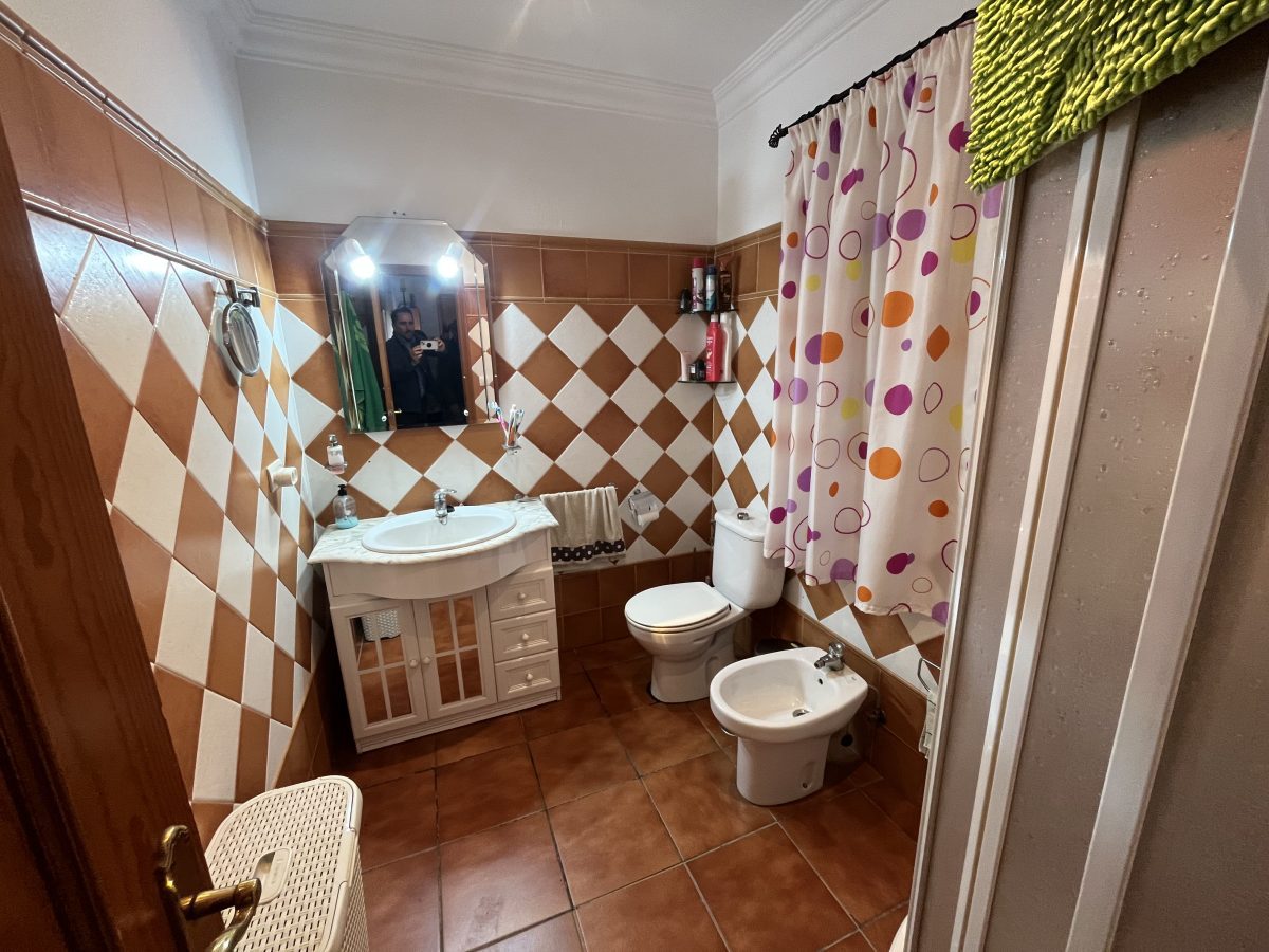 CHALET CON MIRADOR Y PISCINA EN PUENTE