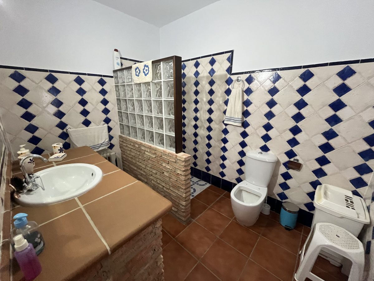 CHALET CON MIRADOR Y PISCINA EN PUENTE