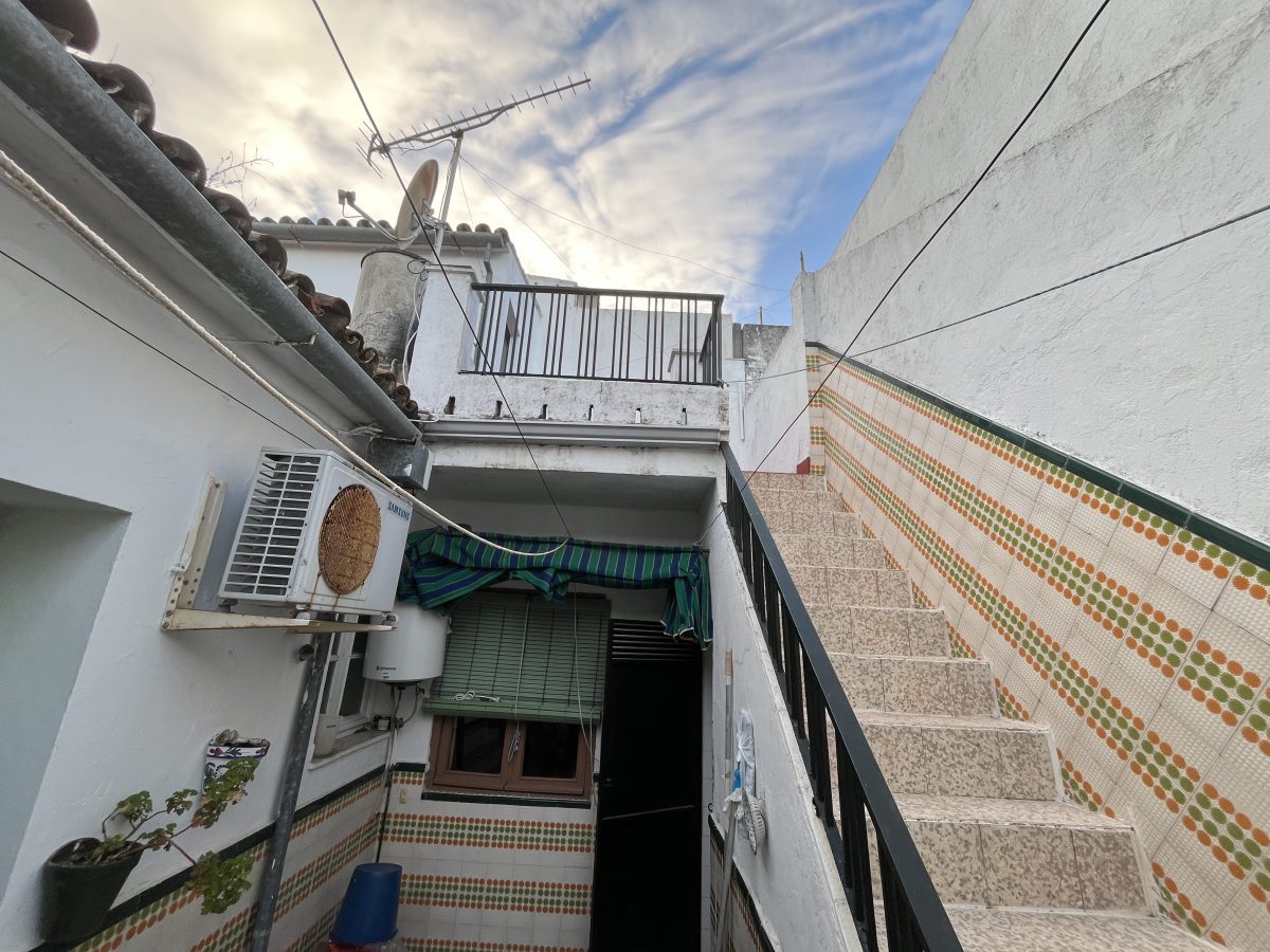 PLANTA BAJA EN ZONA CENTRO COTIZADA