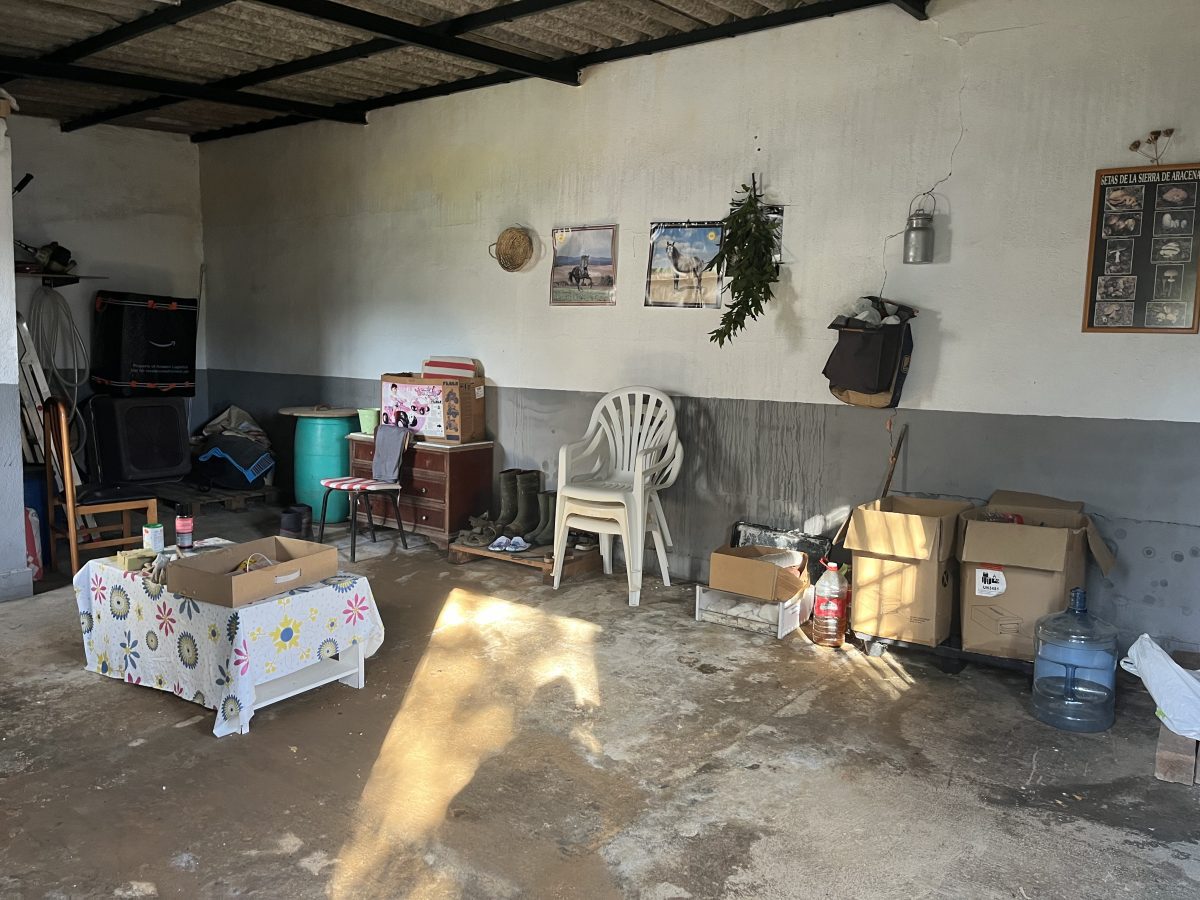 CASA CON PARCELA A 400 METROS DEL PUEBLO