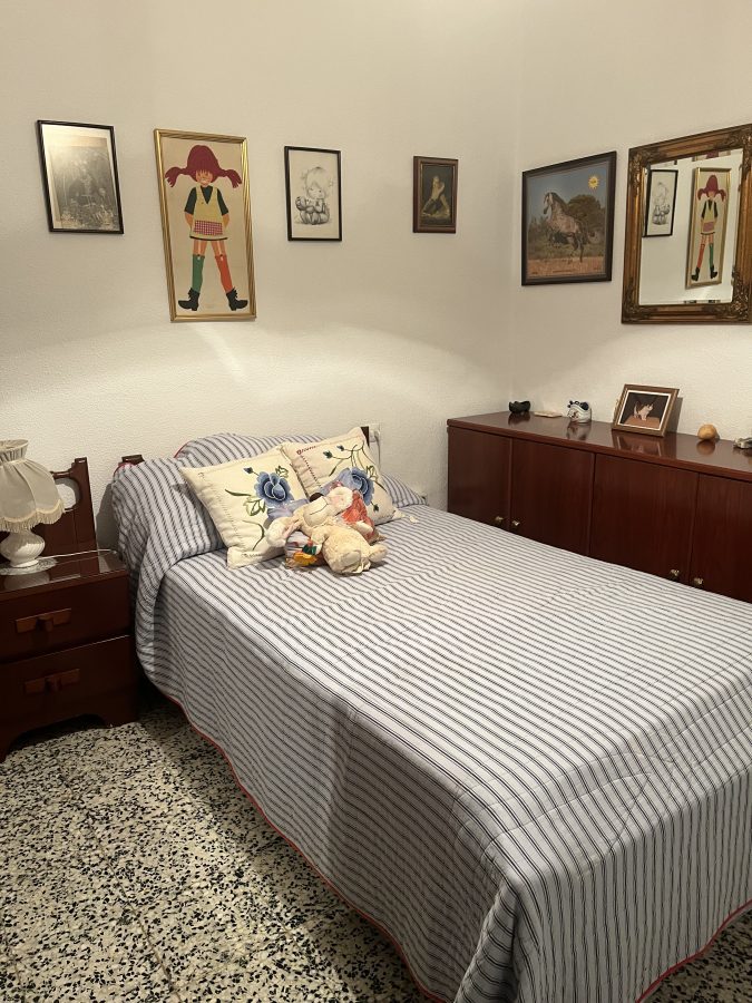 VIVIENDA PLANTA BAJA CON PATIO Y AZOTEA