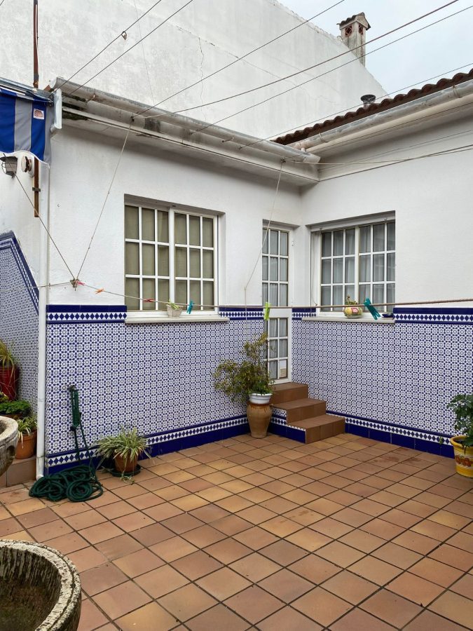 VIVIENDA UNIFAMILIAR CON GARAJE INDEPENDIENTE