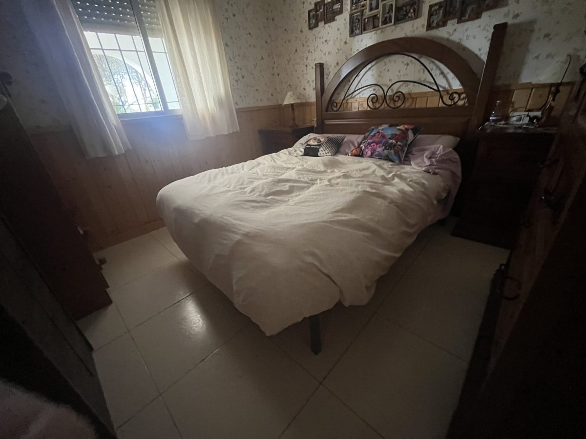 CHALET EN LOS PINOS CON PISCINA Y HUERTO