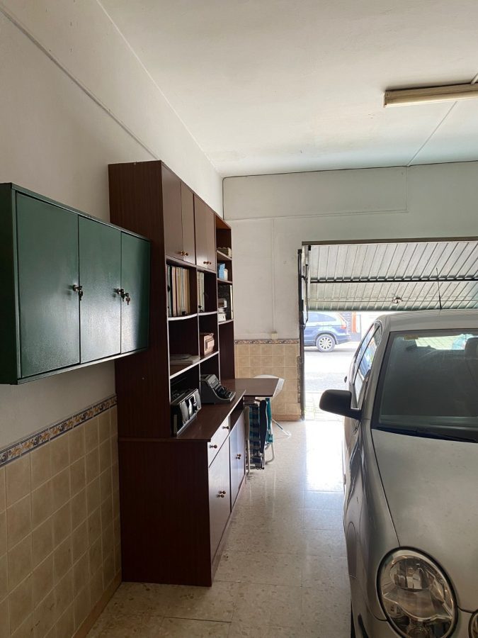 VIVIENDA UNIFAMILIAR CON GARAJE INDEPENDIENTE