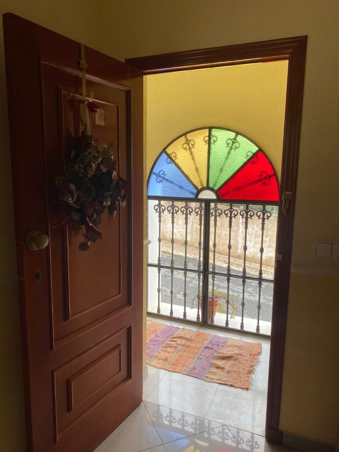 VIVIENDA UNIFAMILIAR CON GARAJE INDEPENDIENTE