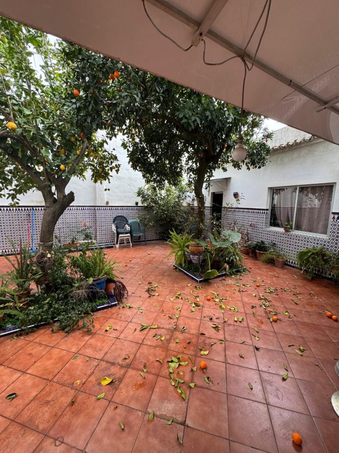 ESPECTACULAR CASA DE DOS PLANTAS