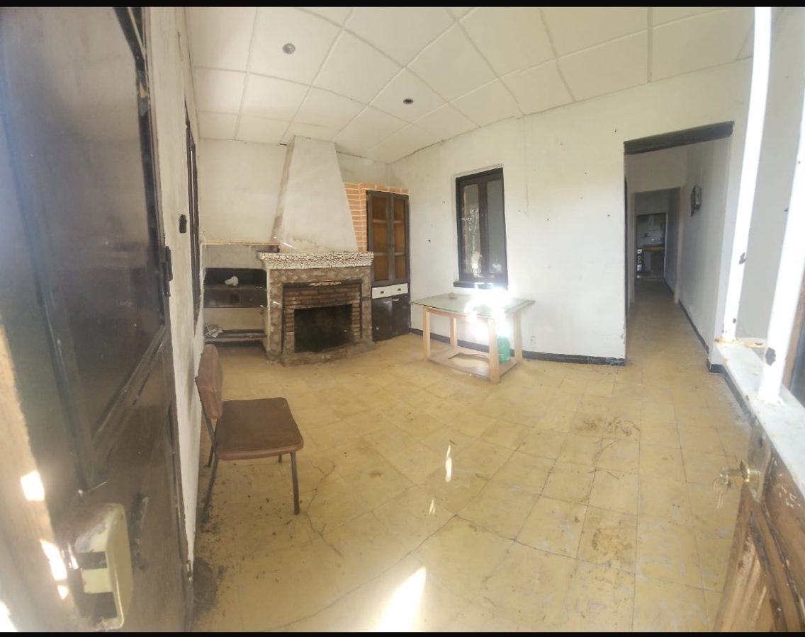 COQUETA CASA PARA REFORMAR EN LOS PINOS
