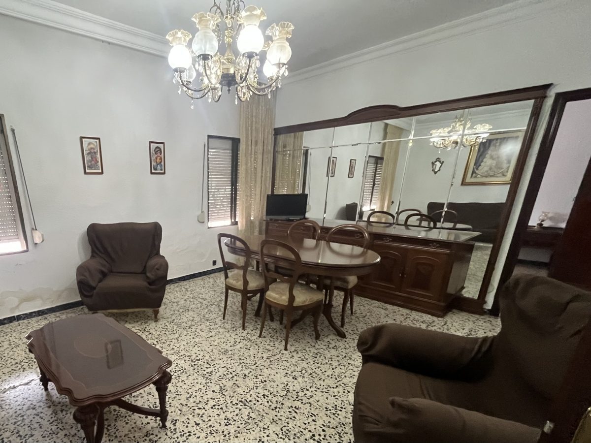 PLANTA BAJA CON PATIO