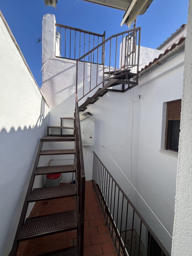 PISO CON TERAZA EN EL CENTRO