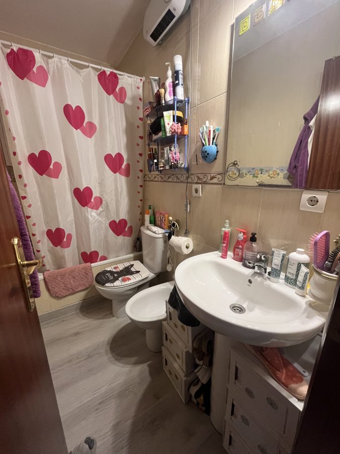 PISO EN ZONA TRANQUILA CON GARAJE Y TRASTERO